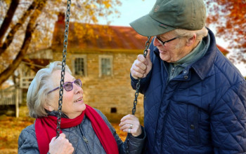 Za experimentmi je snaha pripodobniť sa láske Za experimentmi je snaha pripodobniť sa láske