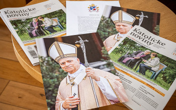 Najnovšie Katolícke noviny vychádzajú s plagátom Svätého Otca Najnovšie Katolícke noviny vychádzajú s plagátom Svätého Otca