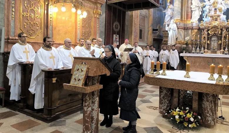 Aj na Nitrianskom hrade sa stretli zasvten s biskupmi